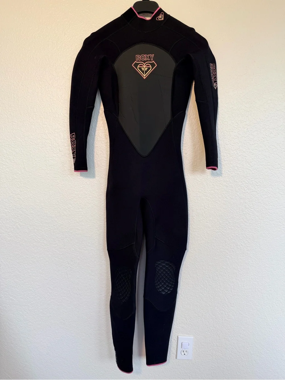 Roxy Women's Black Full-Body Wetsuit with Pink Trim